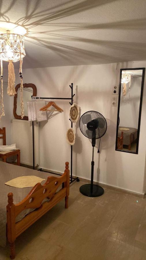 Studio Cleopatra Kanali  Luaran gambar